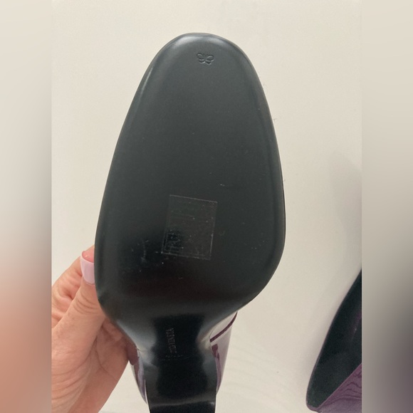 Bottega Veneta Purple Patent Leather Pumps with Black Colour Block Heel - Picture 6 of 10